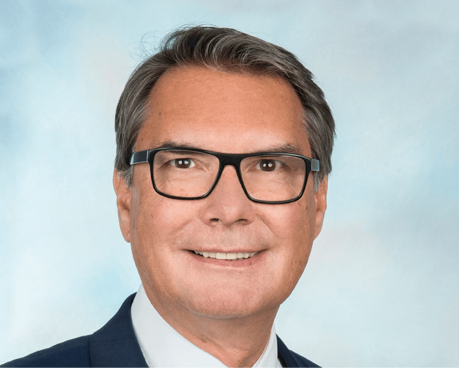 Porträt von Helmut Tacho