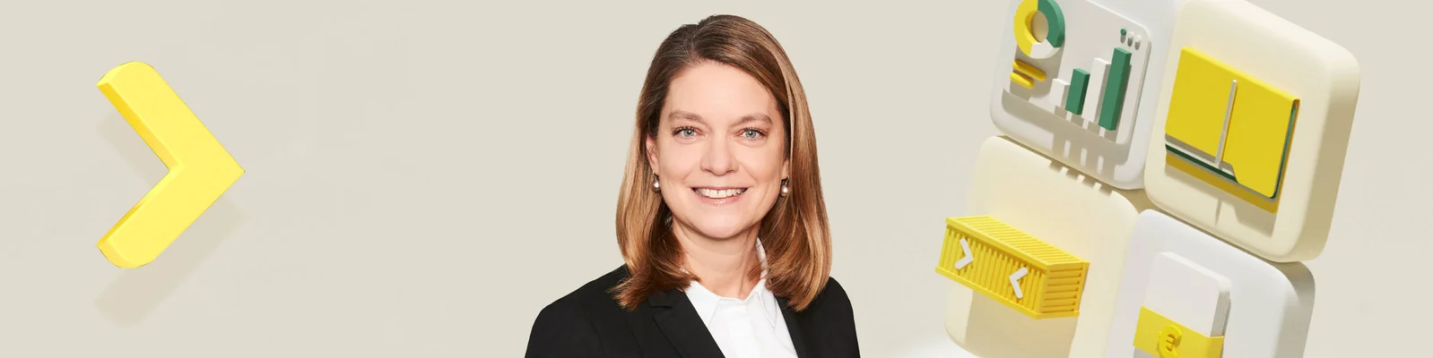 Eine professionelle Frau im schwarzen Blazer lächelt selbstbewusst vor einer digitalen Oberfläche, die finanzielle Trends und Innovationen im Cash Management symbolisiert, und die Zukunft des digitalen Cash Managements darstellt.