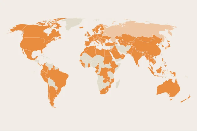 Weltkarte mit orange schattierten Ländern, die die globale geografische Verteilung oder internationale Abdeckung veranschaulichen.
