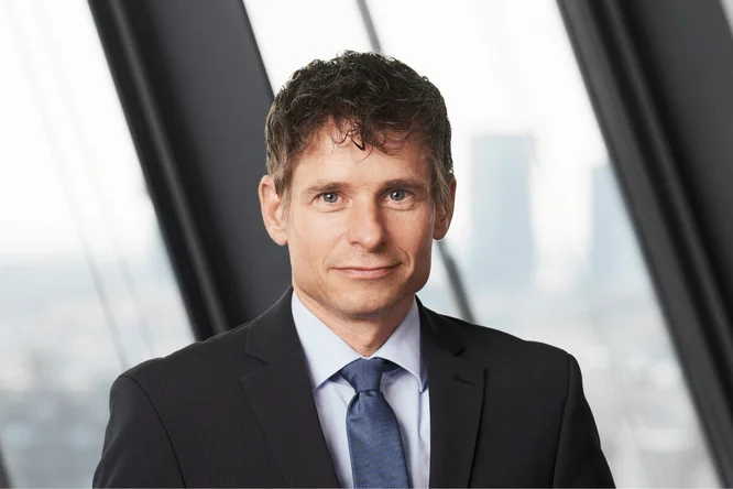 Porträt von Gunter Deuber, Head of Raiffeisen Research