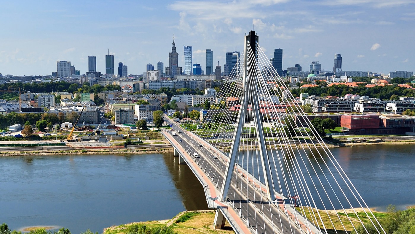 Warsaw Bridge, sunny weather and picturesque urban area